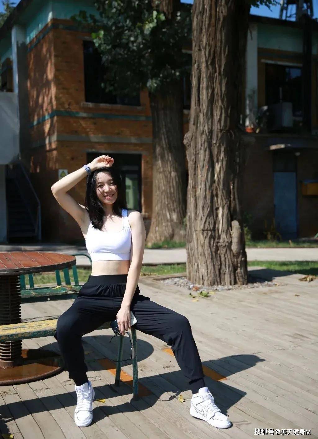 湖南168cm健身美女，恰到好處的訓練痕跡，這身材你敢看嗎？ 健身減肥達人 第5张