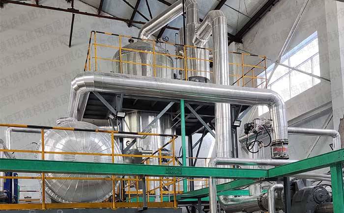 与冰晶生长状态之间的关系,开发并完善了适合杏汁的多级冷冻浓缩设备