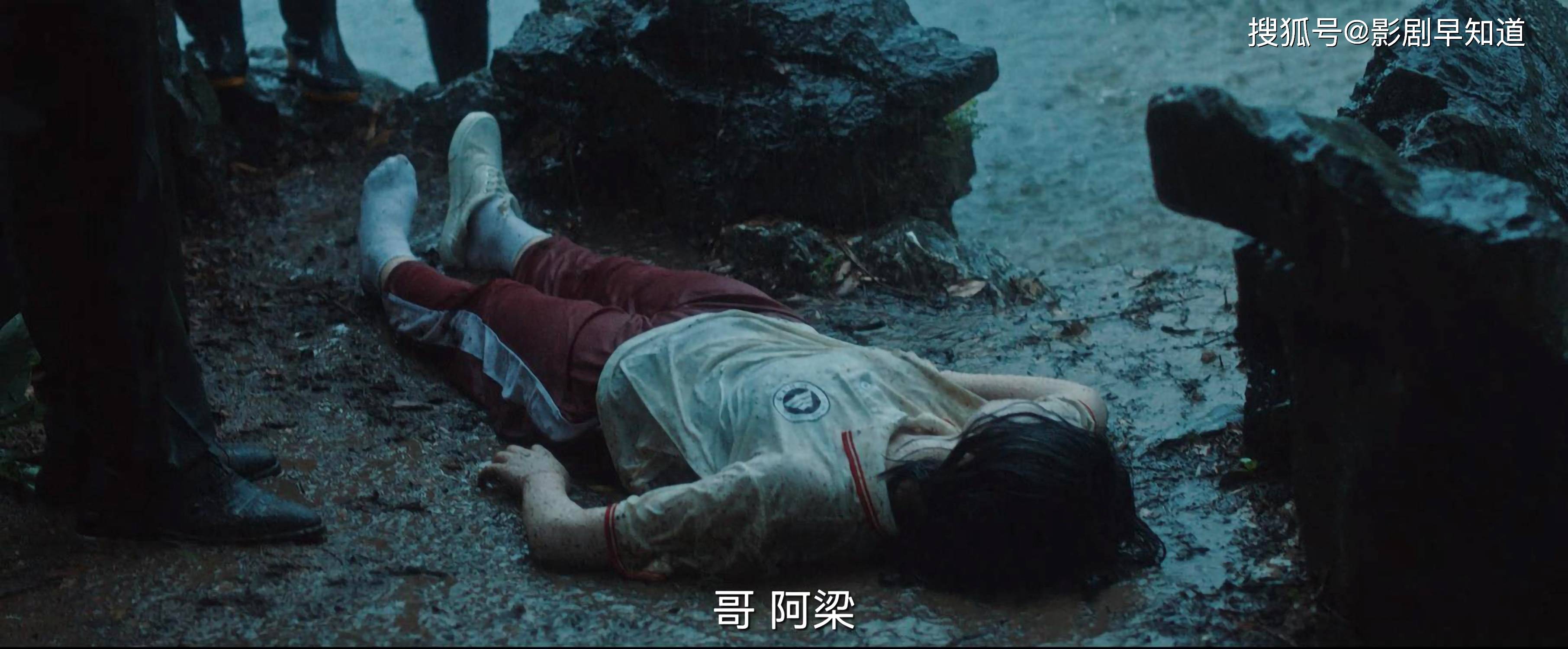 反馈|《八角亭谜雾》首播反馈不佳，郝蕾身材被吐槽，前两集剧情太凌乱