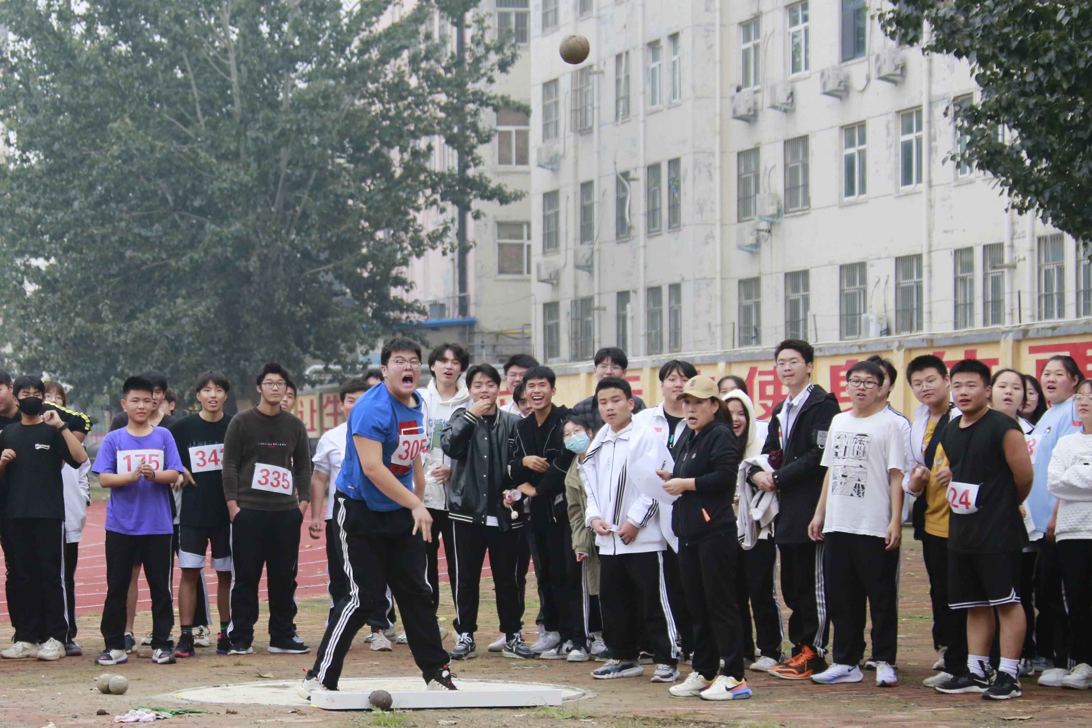 濮阳市油田艺术中学图片