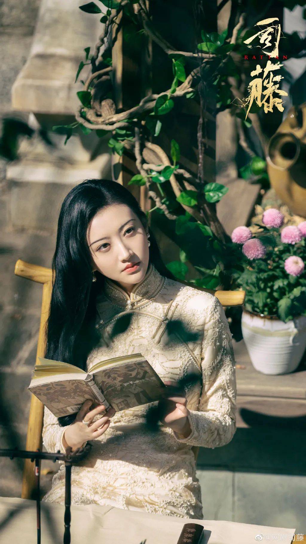 场合 司藤与王会悟穿旗袍火了，那么你呢
