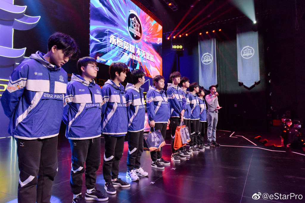 武汉estarpro 开赛前至今保持全胜,十分夸张和恐怖.