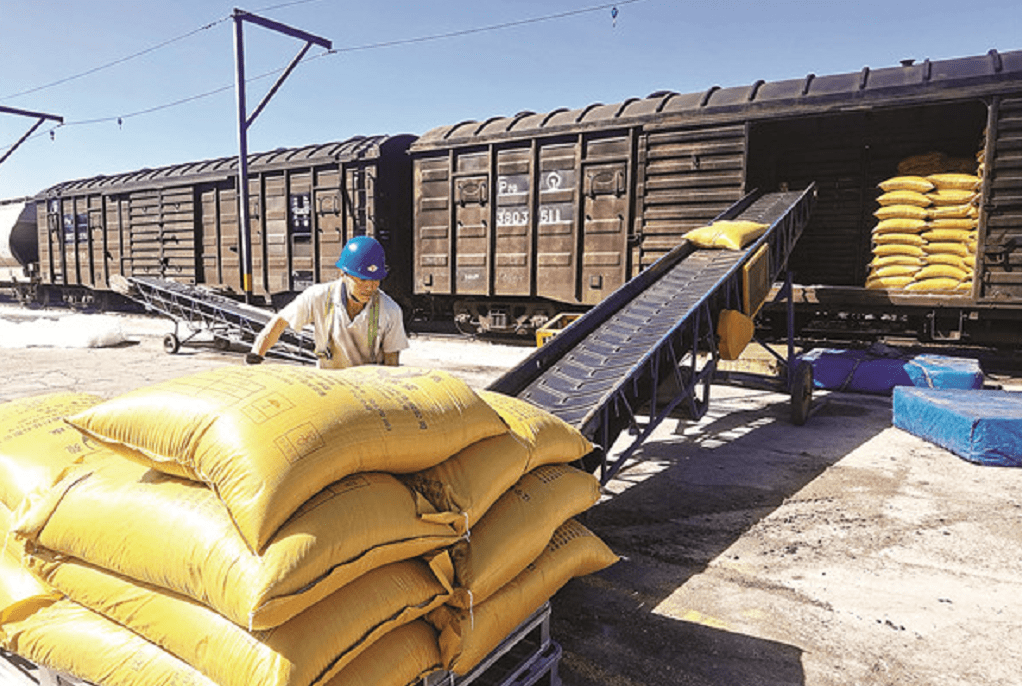 助中原秋粮外运铁路部门展作为_运输