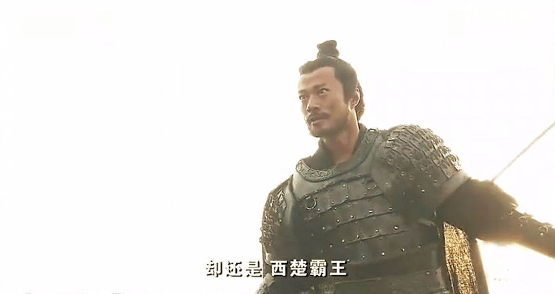 出身的谭凯就真的做一行爱一行,在《神化》与胡歌飙戏,靠着项羽一角