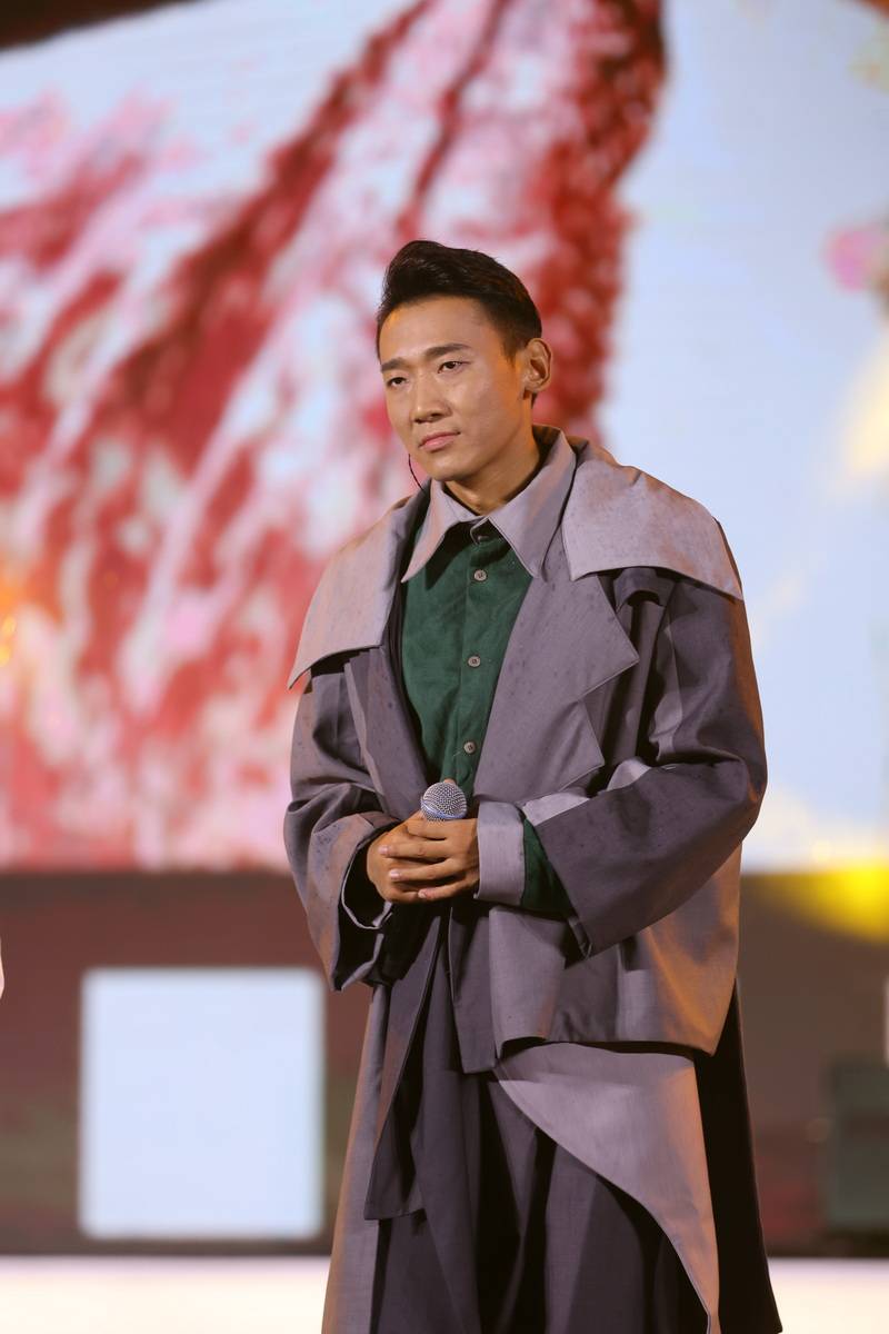 扎西平措新作唱响浩瀚音乐世界致敬匠心传承非遗美好