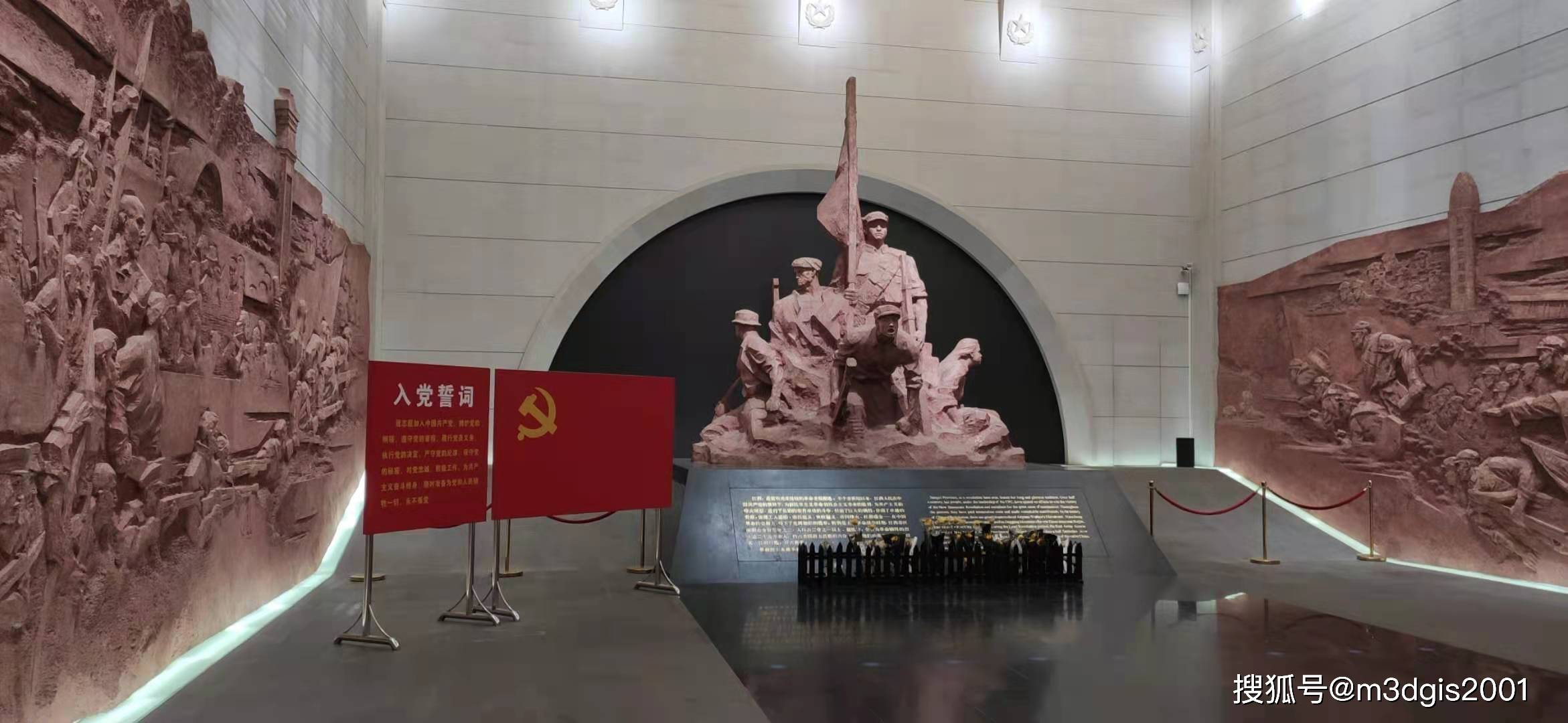 瞻仰江西革命烈士纪念馆_先烈