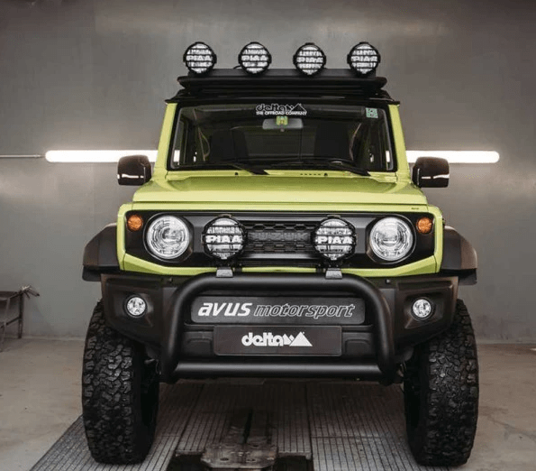 铃木吉姆尼4x4版曝光,换装门式车桥,离地间隙400mm,外观更狂野