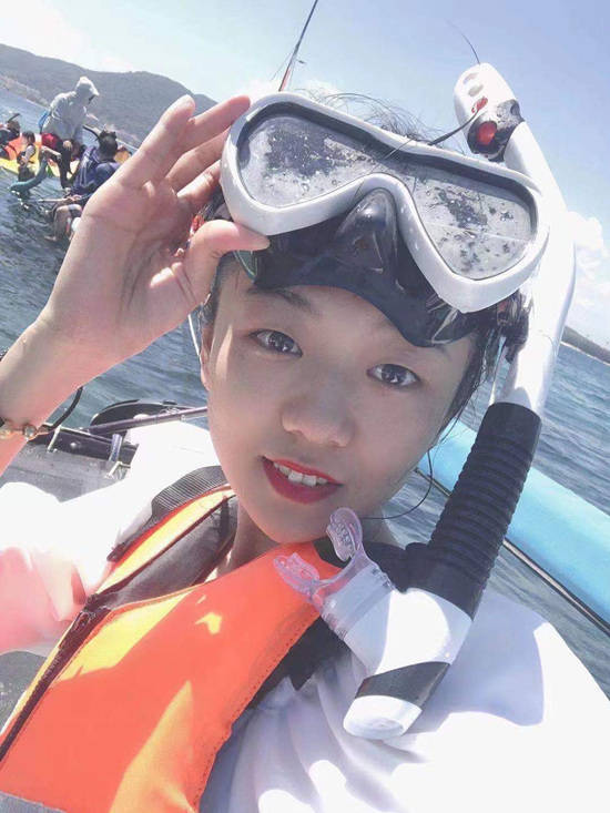 姑娘弥留之际一直指眼睛 触动家人传递爱心_忻怡