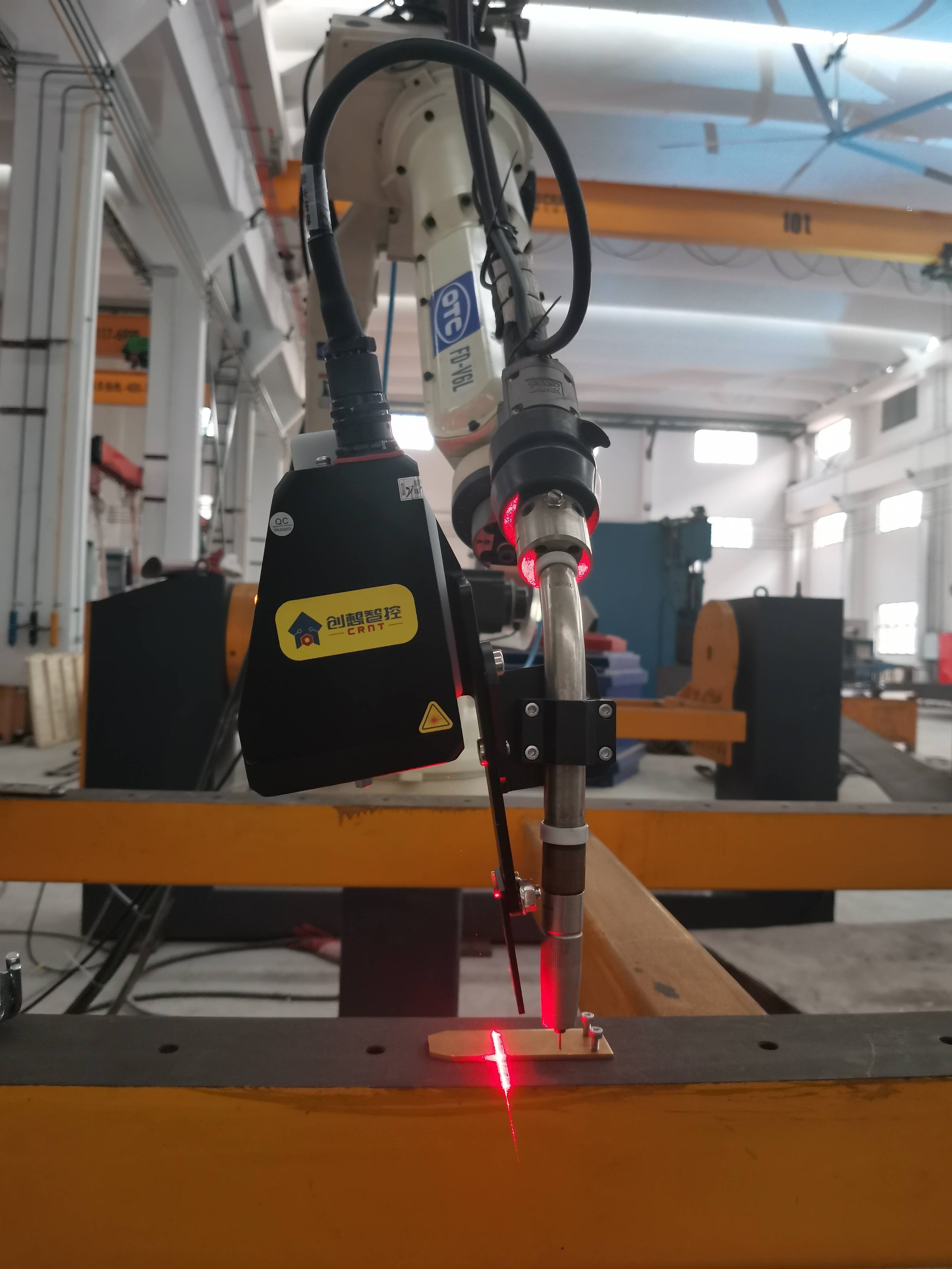 创想智控-焊缝跟踪使用激光跟踪系统简介_焊接