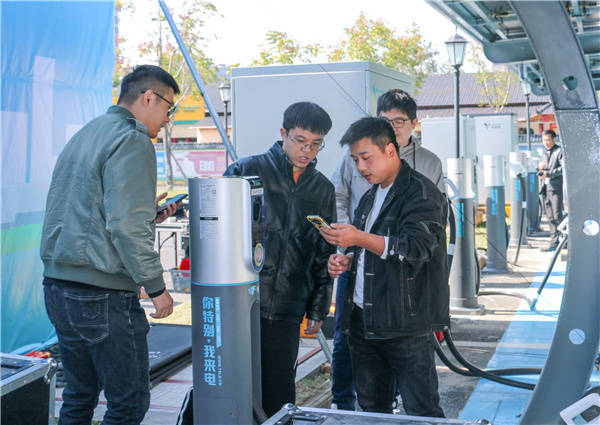 衢州地区首个光储充电站启用，助力绿色能源转型