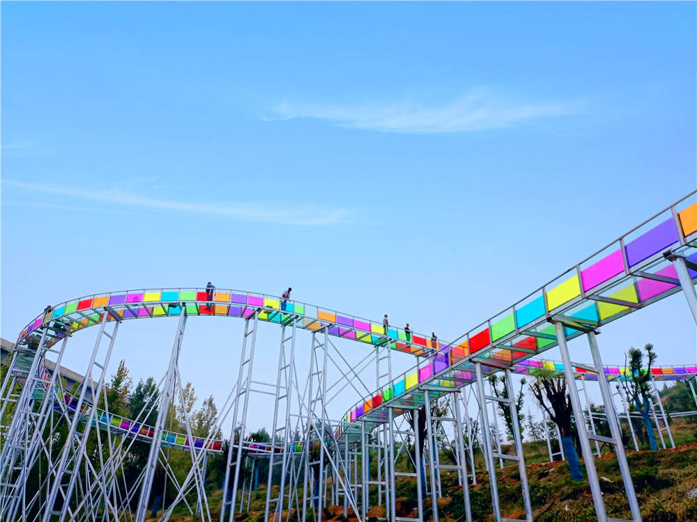 拼装式水滑的优势_玻璃_木乔_焊接