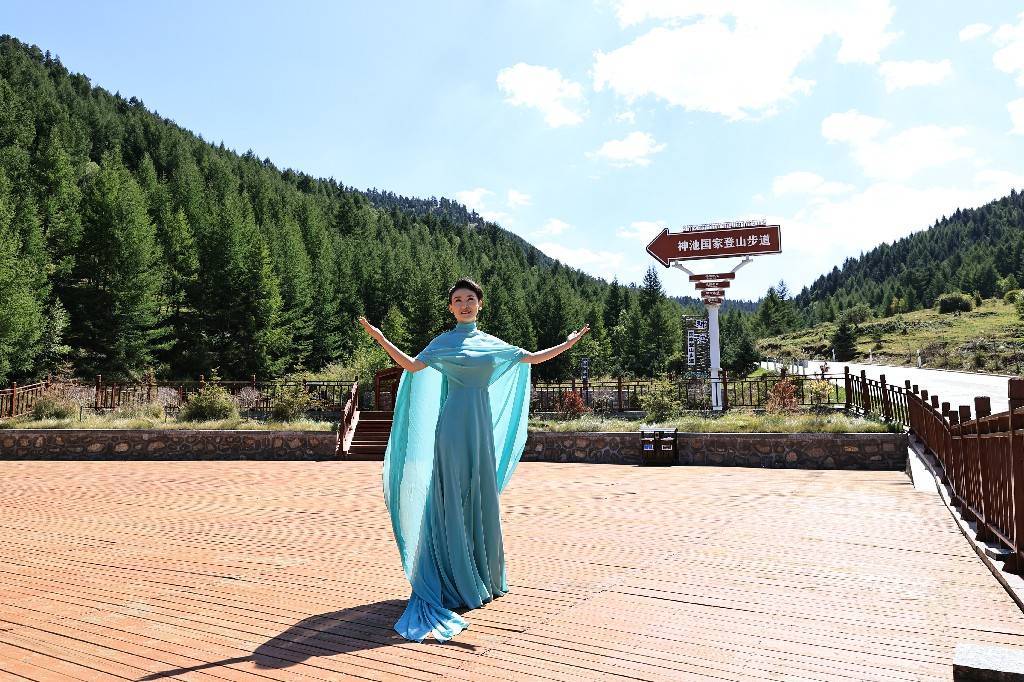 乡愁是首歌青年歌手李爱最新单曲梦回神池全网发行