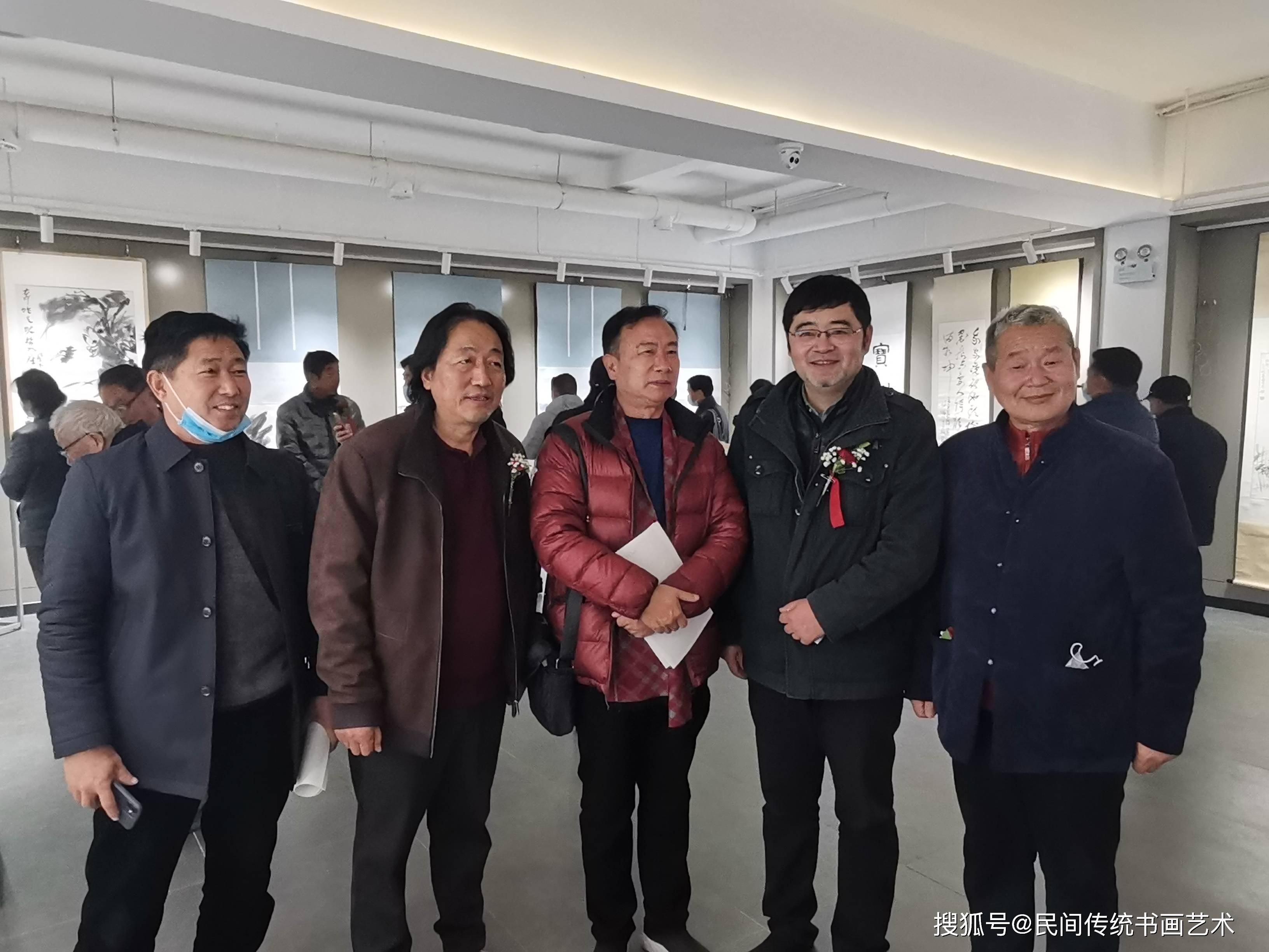 从事书画专业的欧阳龙,王庆彬先生,积极和萧县的老一辈书画艺术家密切