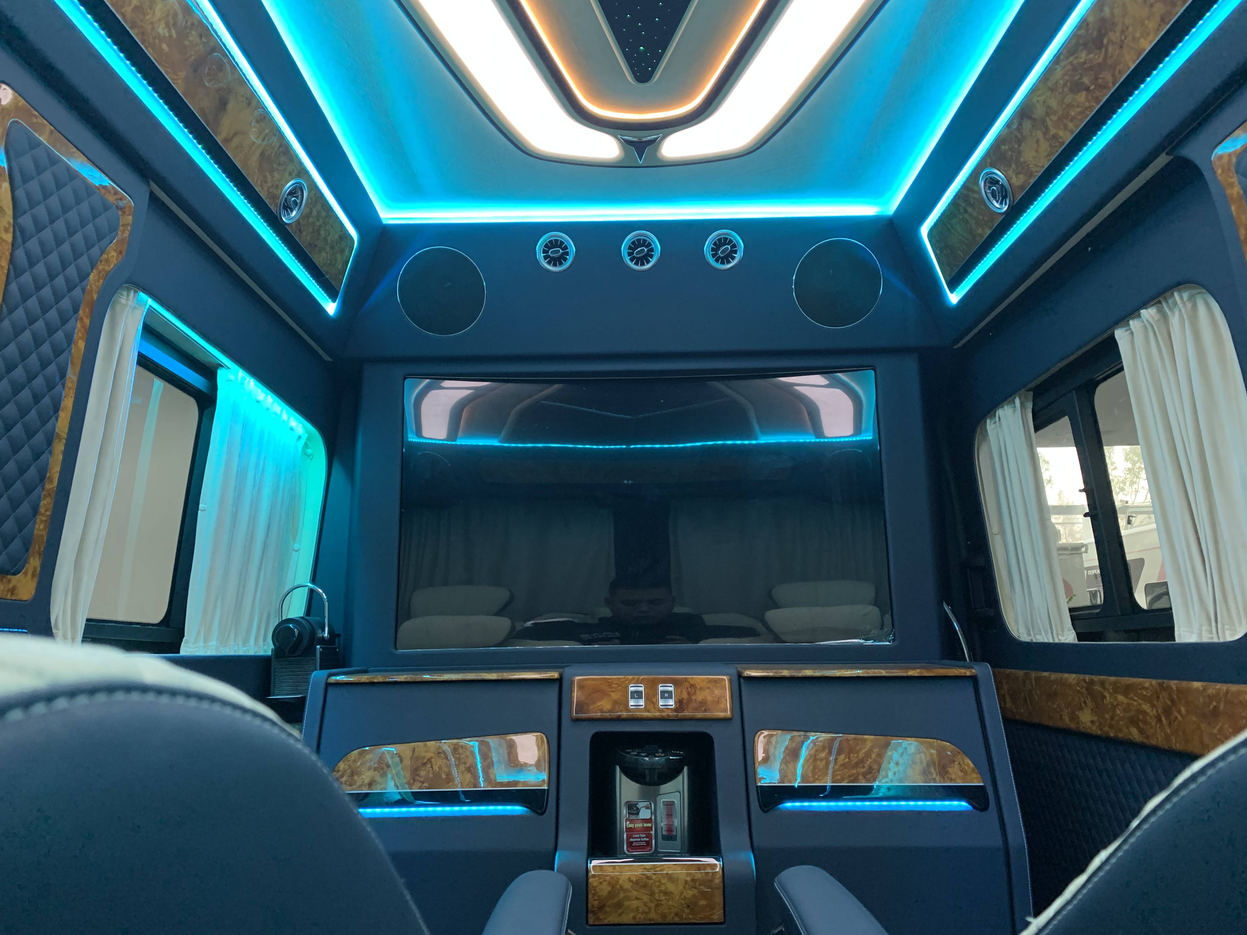 上汽大通v90商务车改装的天花板!牛牛牛_搜狐汽车_搜狐网