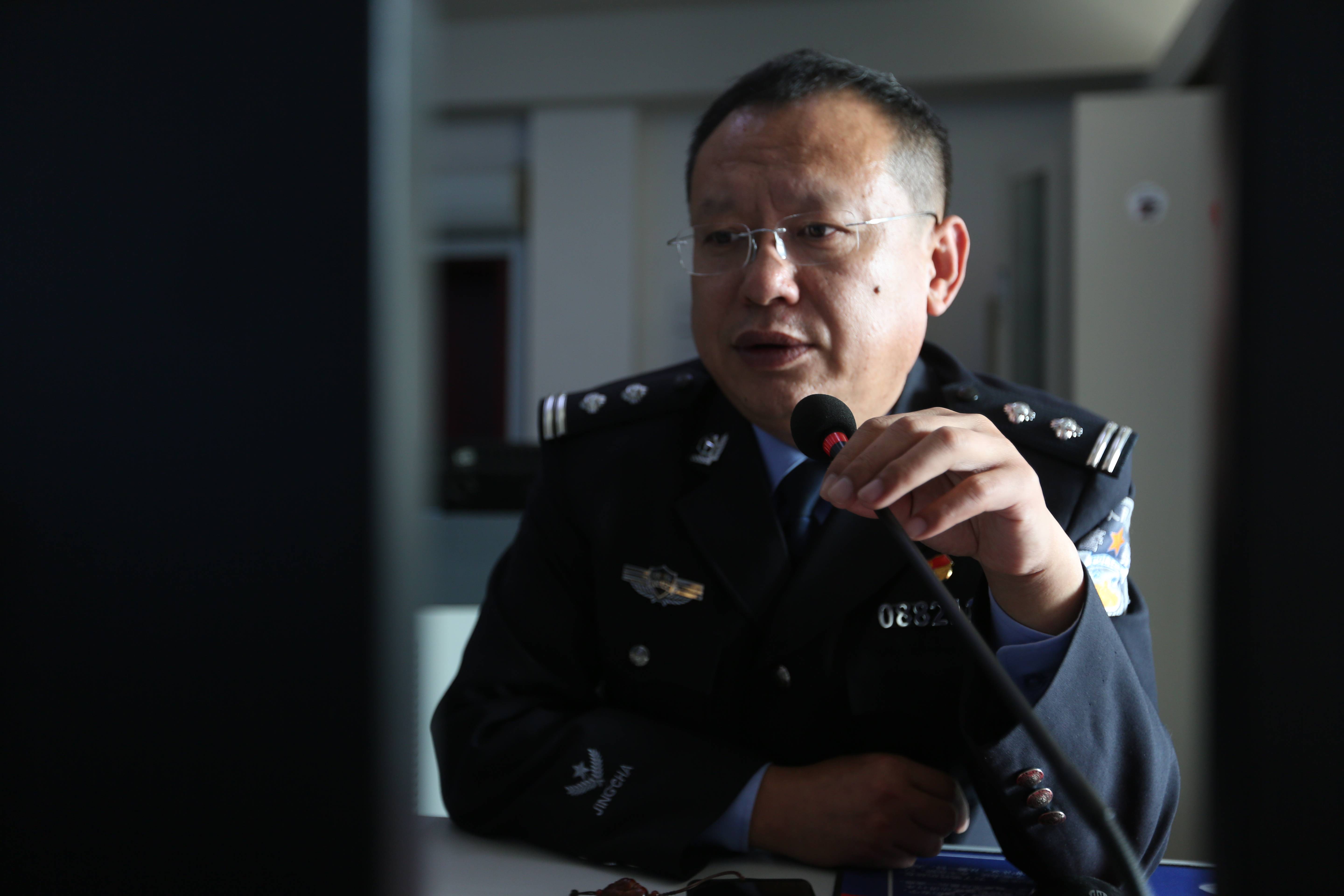 忠诚履职的追捕者