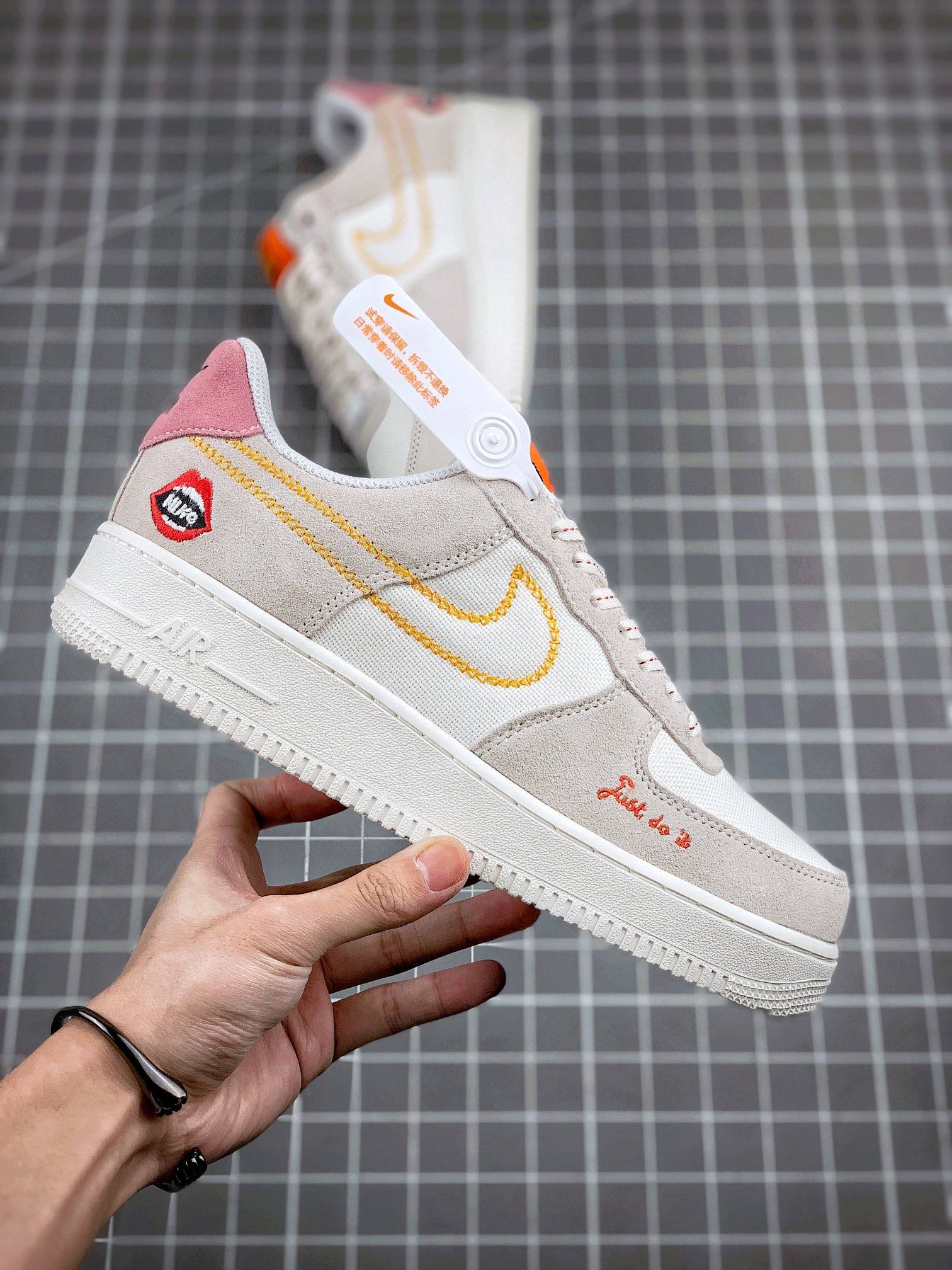 耐克nikeairforce1sail口红刺绣白橙摇滚乐空军一号低帮运动鞋