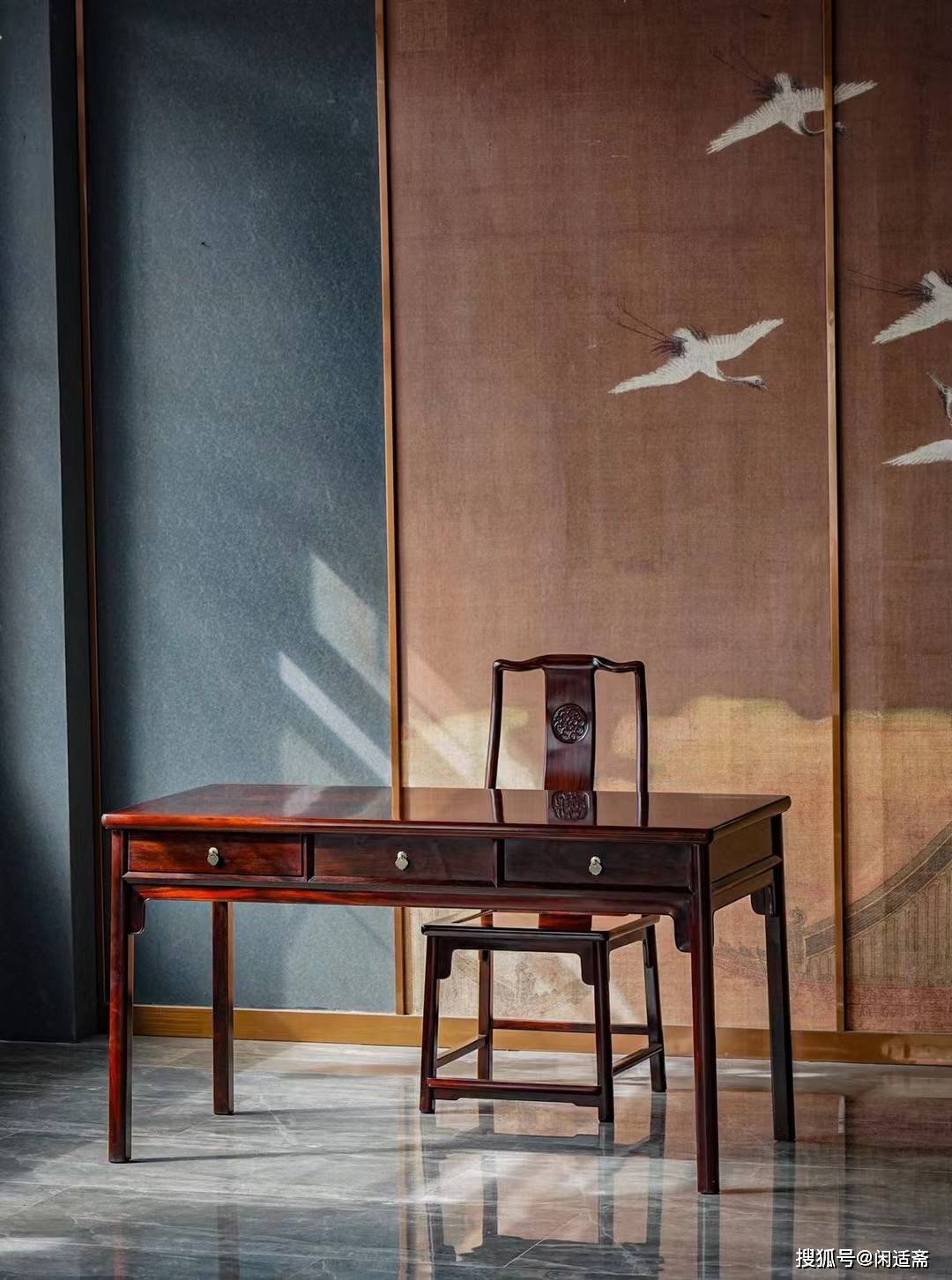 文房家具珍品,复刻听琴图款,明式三屉书桌_横枨_造型_抽屉