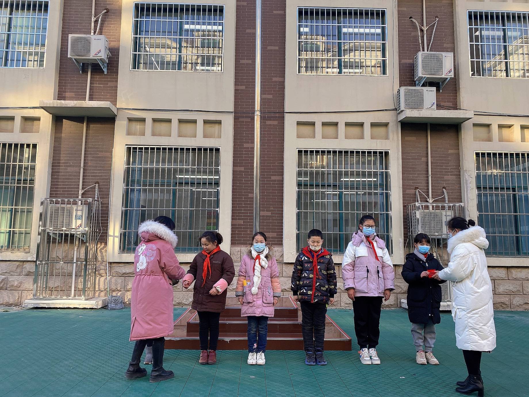 “庆元旦，迎新年”——惠济区青寨小学举行庆元旦主题升旗仪式