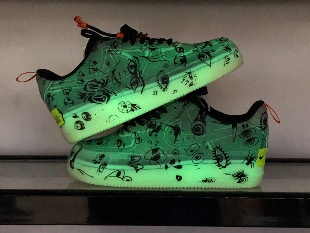 耐克nikeairforce1lowexperimentalhalloween黑橙万圣节夜光运动鞋