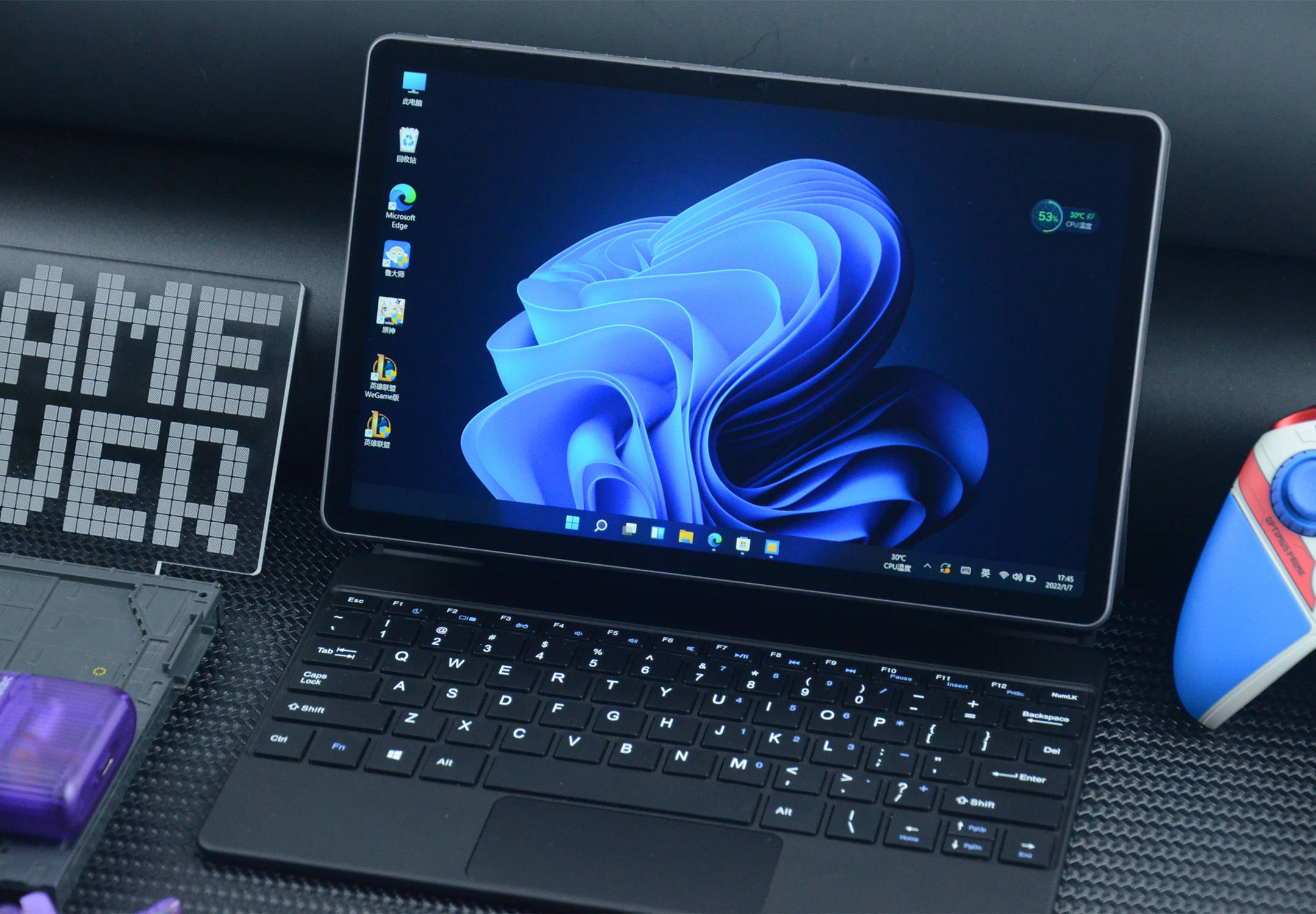 国产用心了！跑分超70万的二合一平板电脑：酷比魔方iWork GT随行本简评