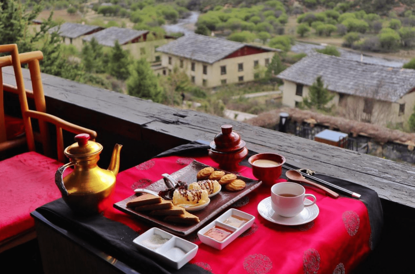 塑料袋|当我们说「可持续旅行」时，我们究竟在说些什么？