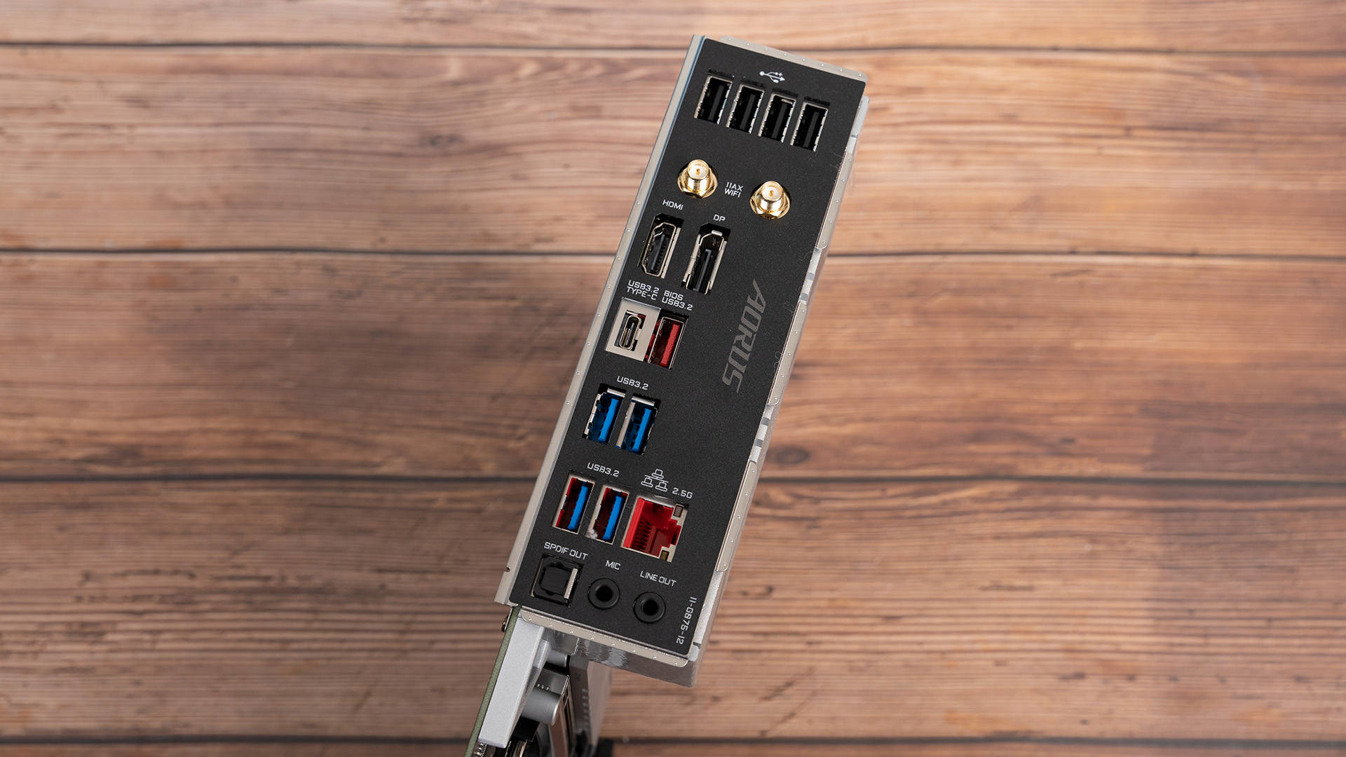 pin|技嘉雪雕B660M AORUS PRO AX DDR4开箱测试，搭配带K十二代酷睿也无压力！