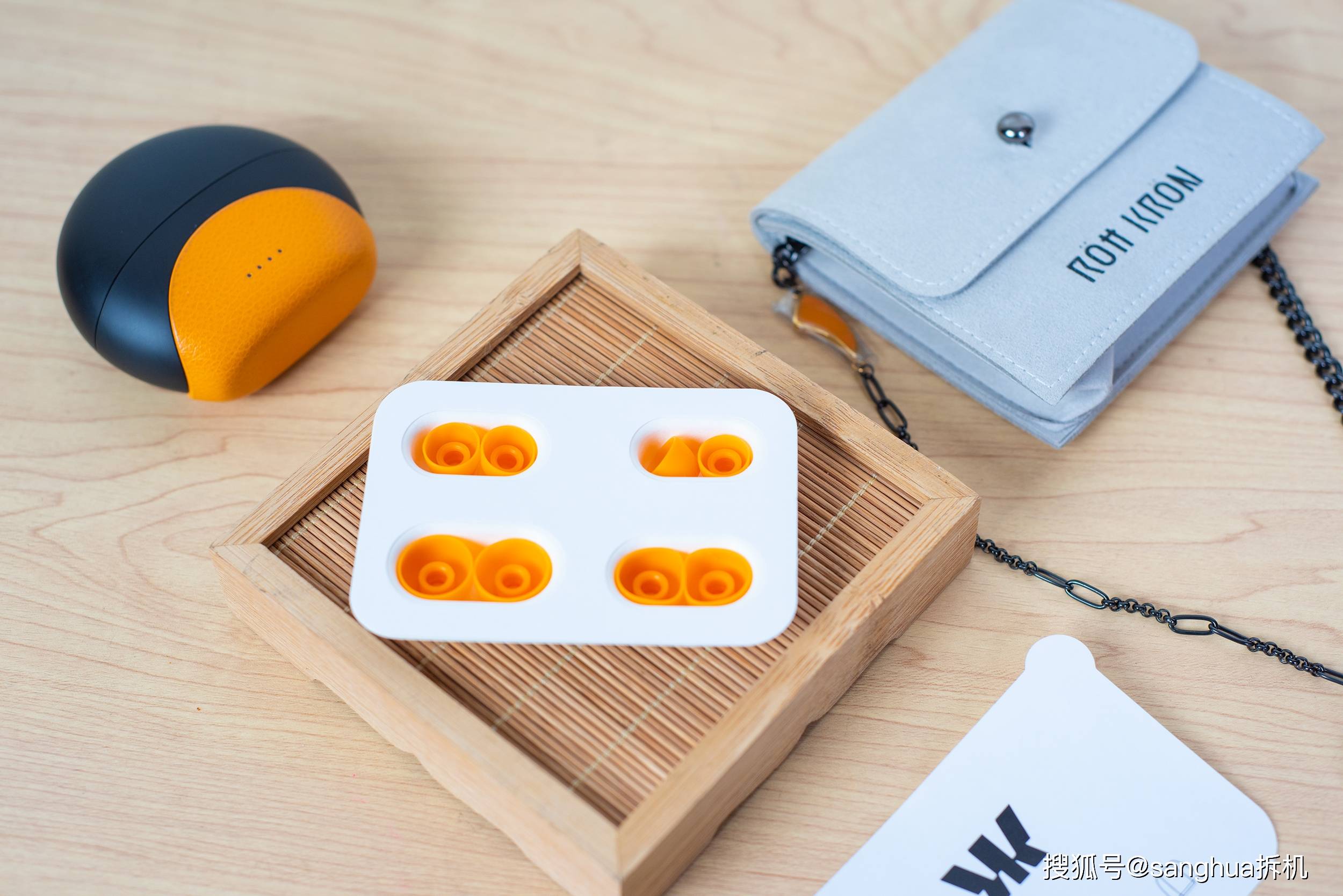 水中听音乐？乐旷陶瓷蓝牙耳机暴力测试