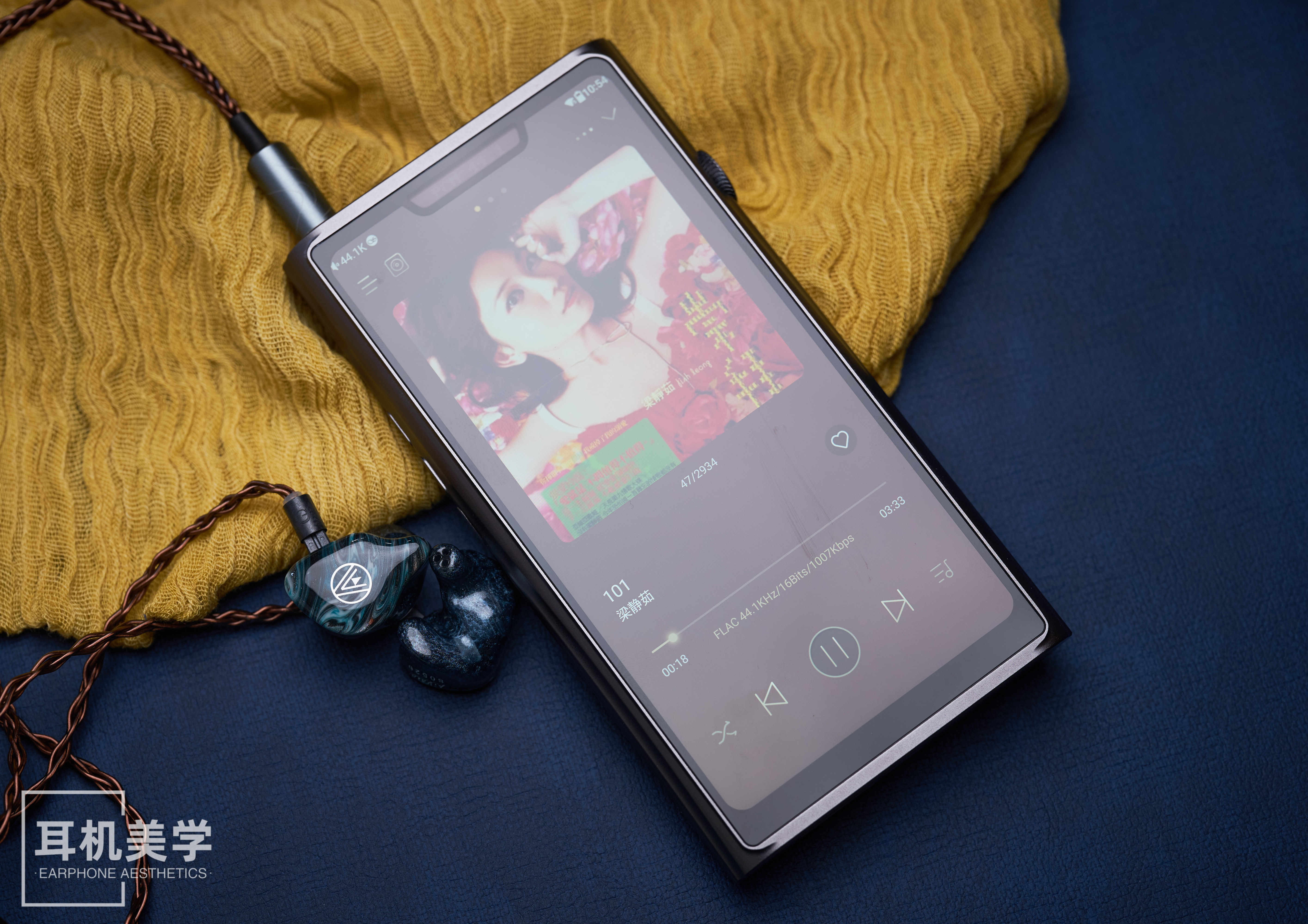 多单元动铁,亦或是圈铁耳塞,譬如qdc v14,softears rs10,索尼ier-z1r