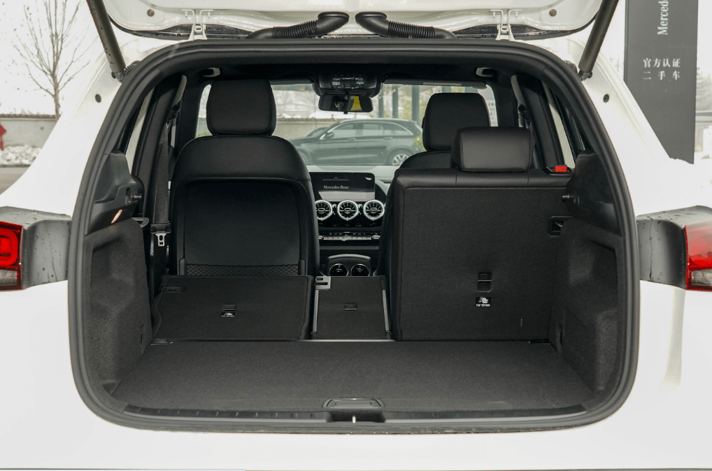 22款奔驰gla后备箱空间大家觉得奔驰gla这款车怎么样?