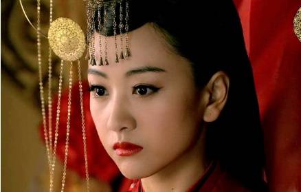皇帝死后弟弟登基,想娶哥哥的媳妇,嫂子硬不答应,最后无奈妥协_高湛