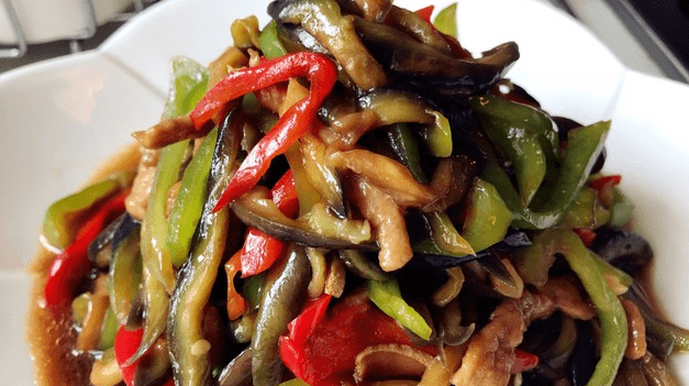 辣椒炒茄丝,一顿饭吃了2碗,还想吃!