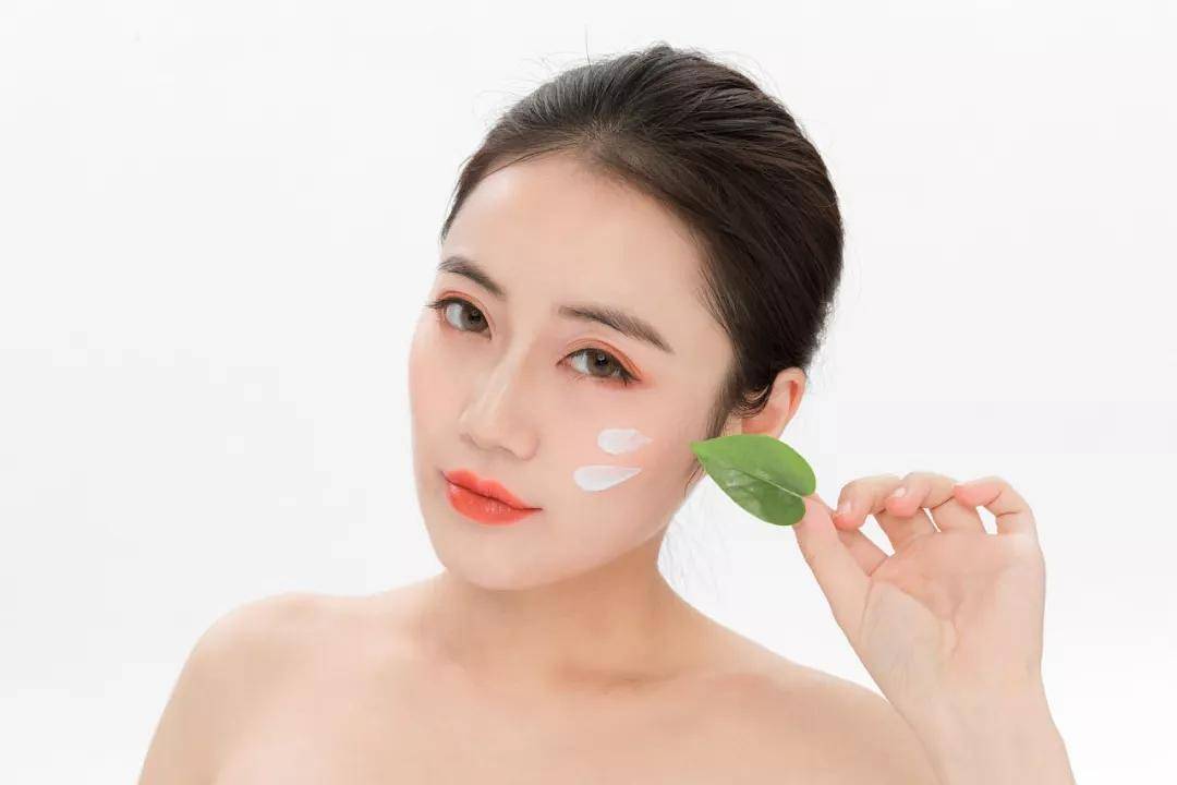 方法春季皮肤干燥怎么办?董思敏院长分享5个春季润燥抗感小妙招!