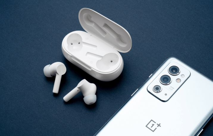 有哪些适合女生节送礼的礼物?女生喜欢的高颜值蓝牙耳机推荐