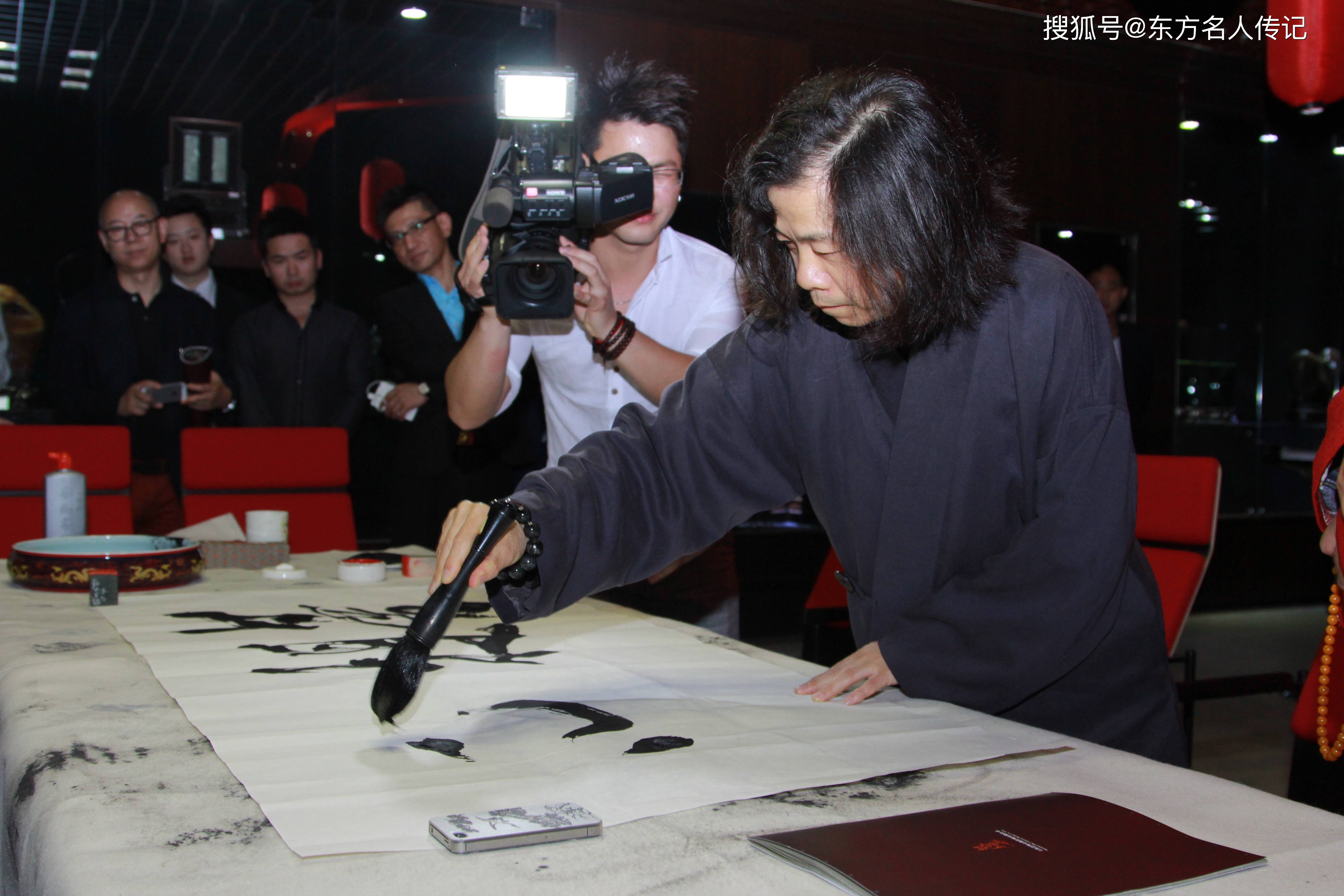 鹤的家乡江苏盐城走岀来的中国画鹤第一人陈九怪大师_世界_名人_书画