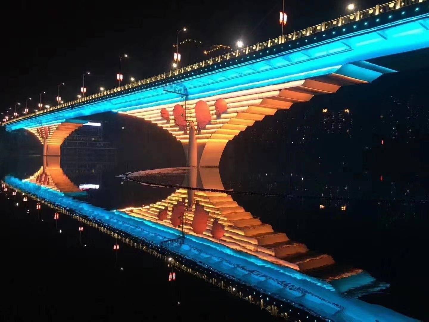 楼体亮化：城市建筑夜景的新篇章