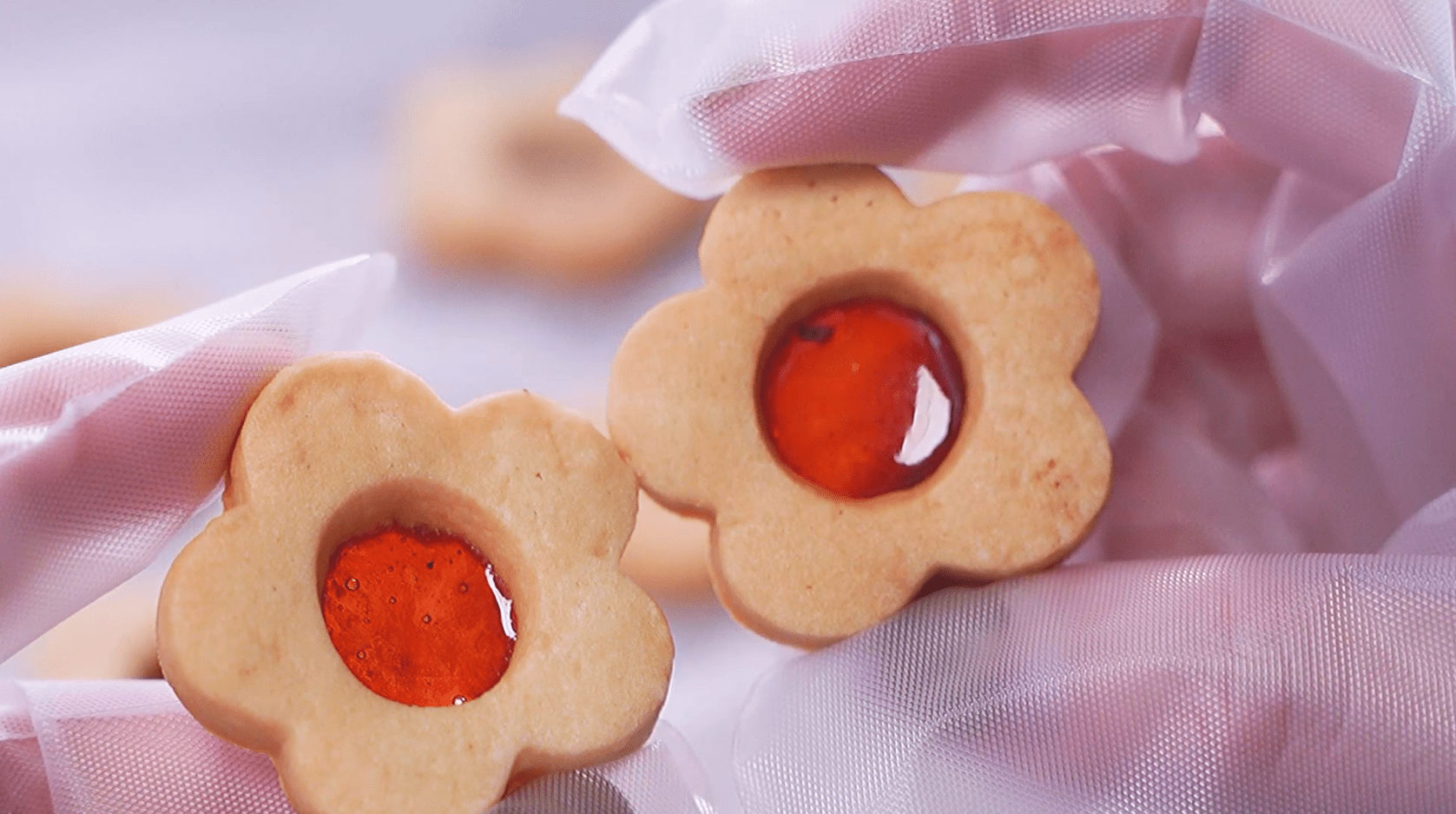 高颜值的花朵玻璃饼干少女心爆棚美到无法拒绝