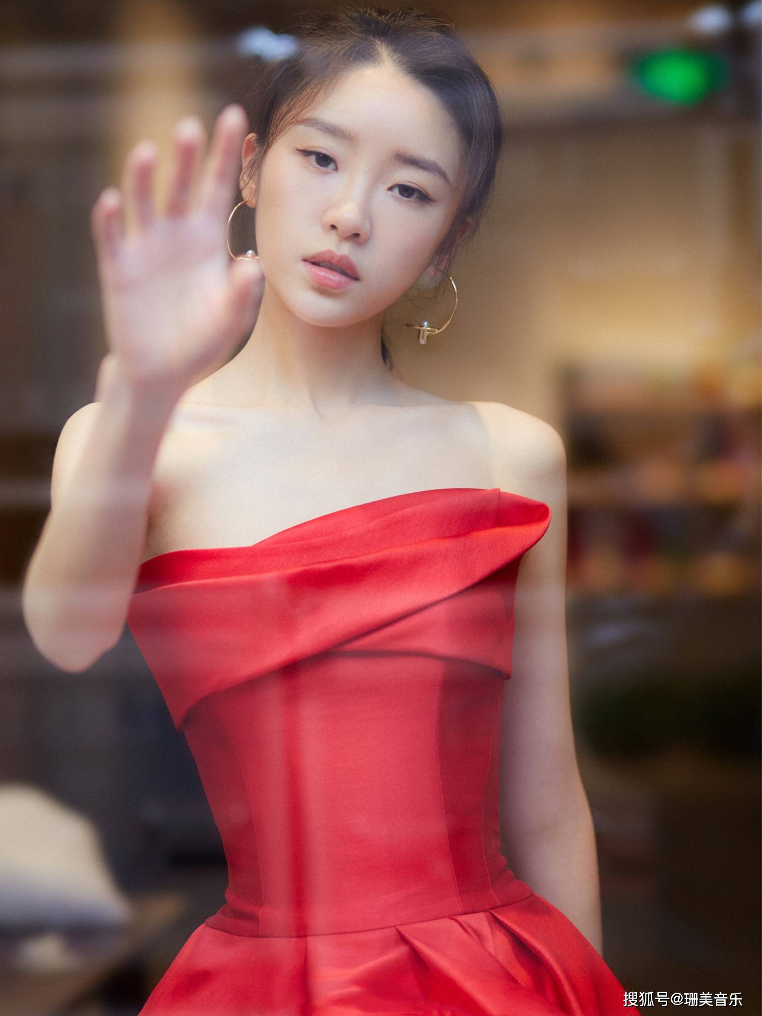 张月2022最新混搭写真组图-珊美音乐-搜狐大视野-搜狐新闻
