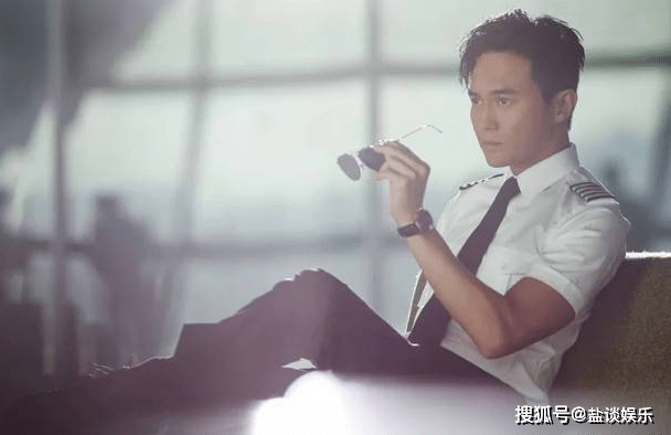 因为|重温《冲上云霄II》，为何人人都爱顾夏阳，因为这个男人很要命