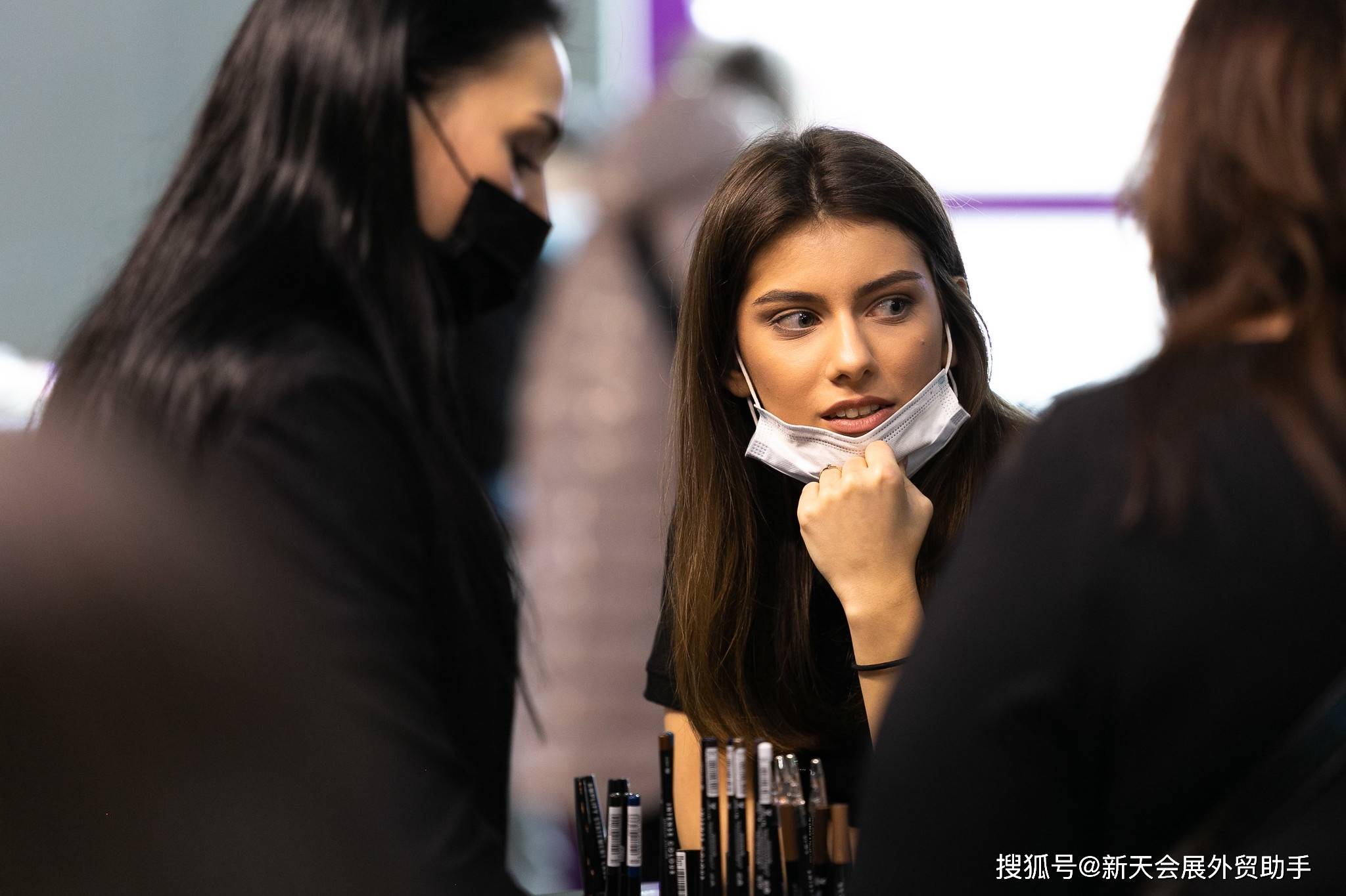 什么俄罗斯美容展观察：脸上爆皮有什么解决办法吗？