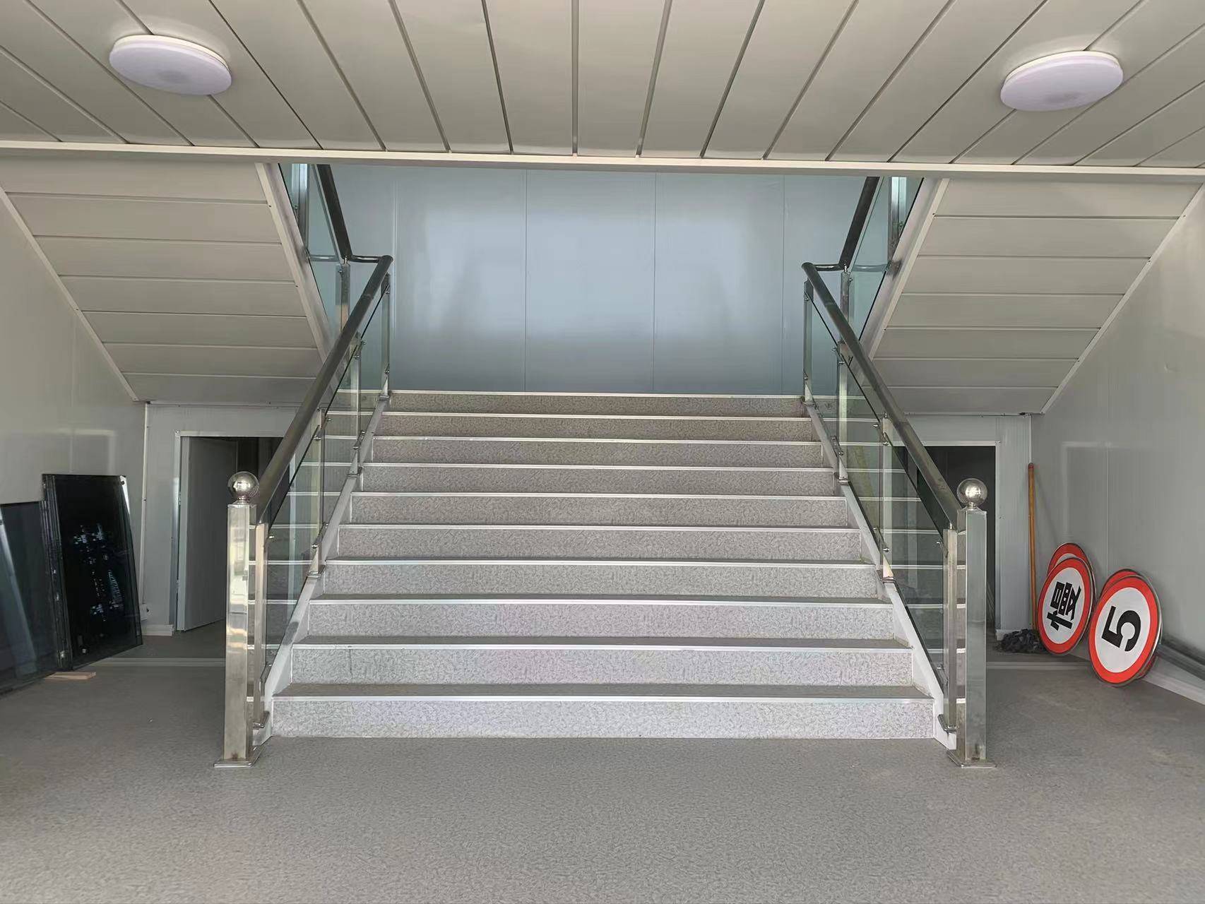 工地打包式箱房对楼梯的要求南京长友