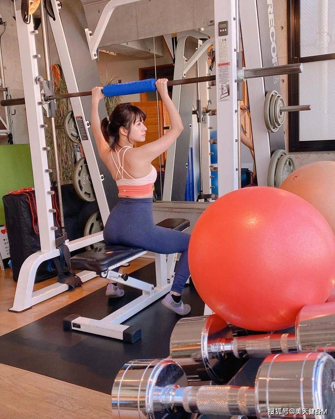 原创台湾纯欲界天花板甜美长相模特身材网友当之无愧的女神