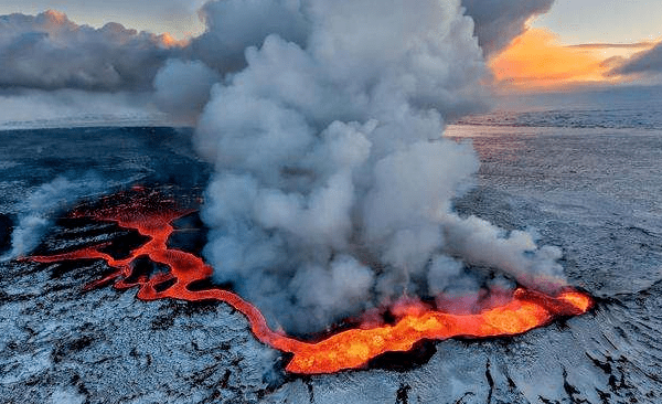 世界上最大的“火药桶”:黄石超级火山，其威力到底有多恐怖?