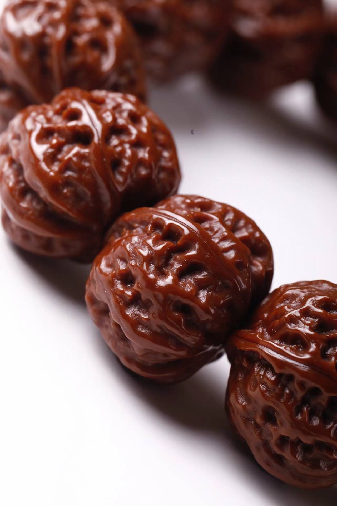 老文玩珠串究竟什么样子让我们一览时光之美