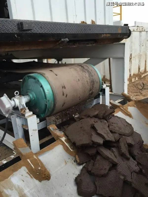 水基钻井废弃泥浆及其岩屑不落地处理技术