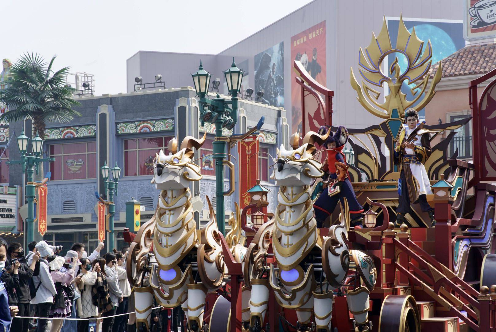 北京环球度假区X王者荣耀主题活动，年轻人的大型真香现场！