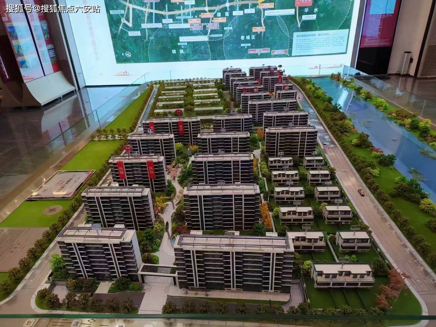 悦景湾位于绍兴南核芯,坐拥会稽山麓,一线若耶溪水岸风光,纵享绍兴南