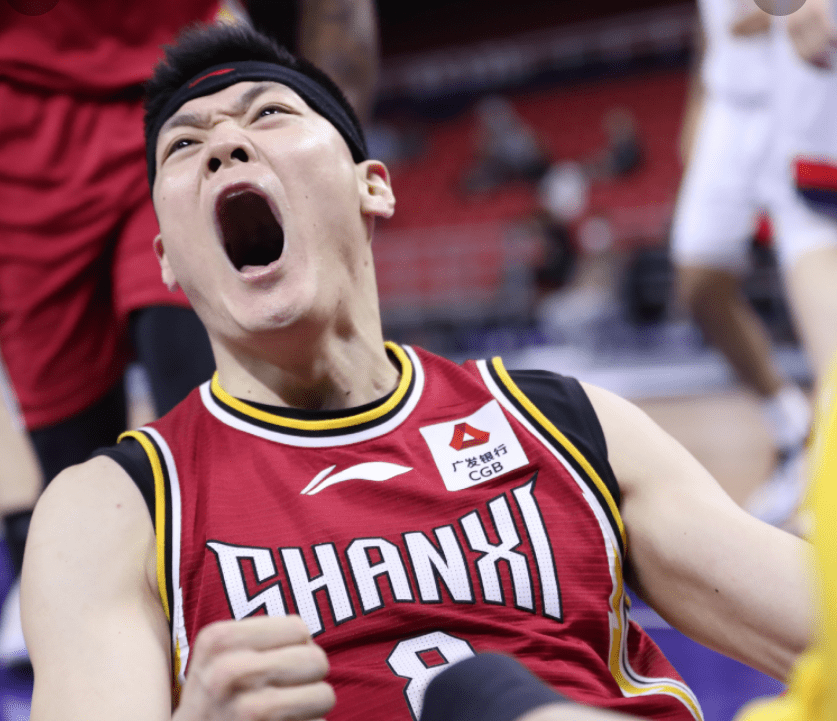 张宁自曝cba工资接受15万底薪打野球肯定挣更多