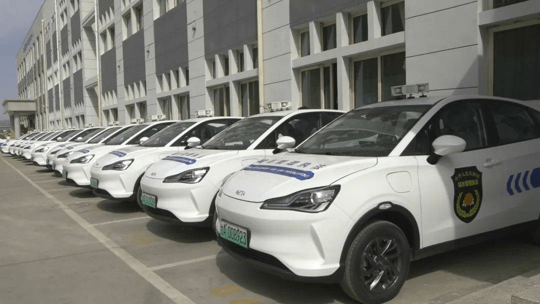 小灵狗出行:以"政企联动 定制化租赁" 全面助力甘肃省新能源汽车产业