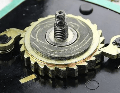 如何看待对倒链进行"敲打修理法"