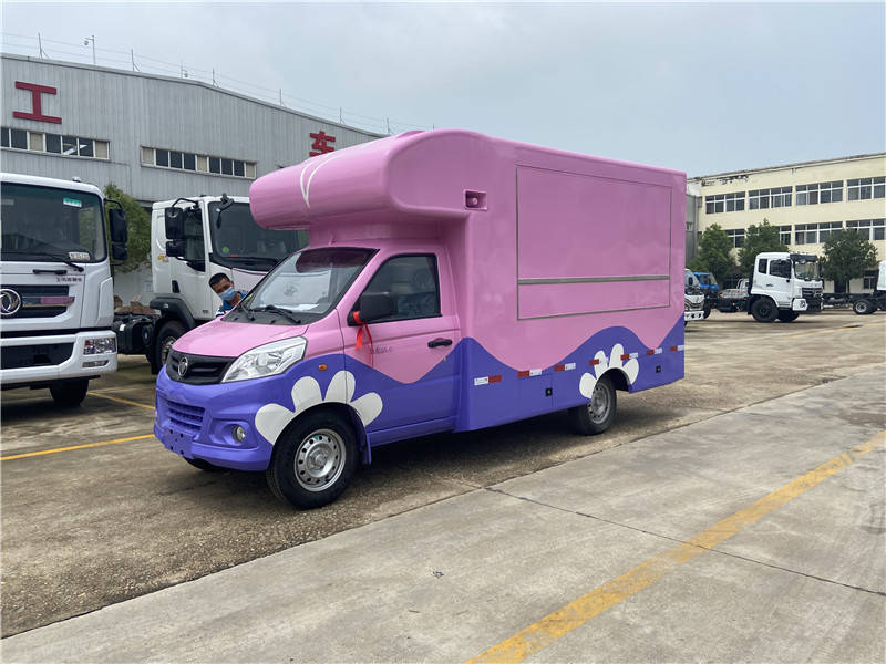 此車可做:小型餐車,小型售賣車,小吃車,冰淇淋車,燒烤車設備:可根據